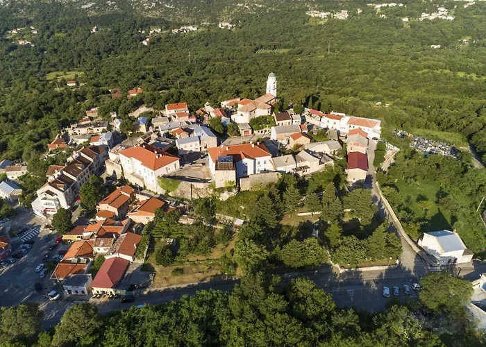 Bella Vista